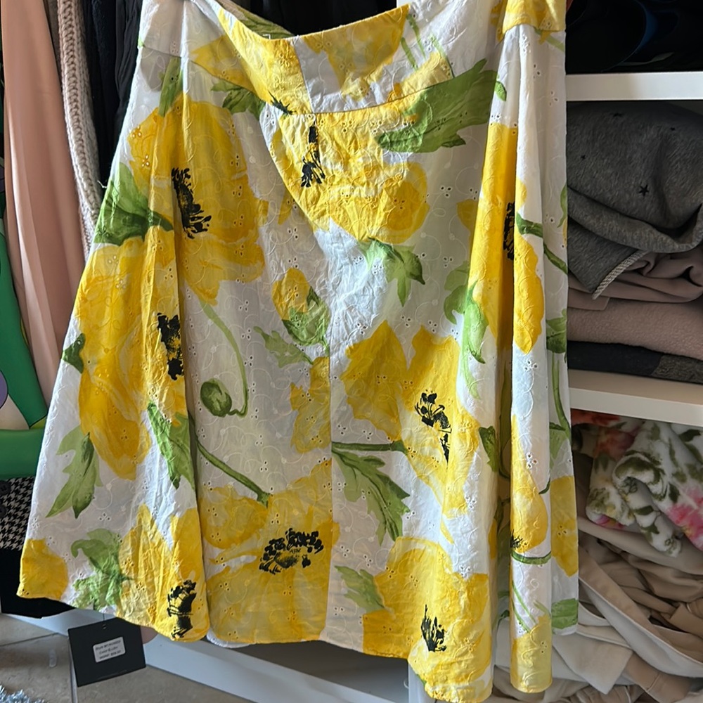 CLEARANCE Floral eyelet skirt! Spring!
